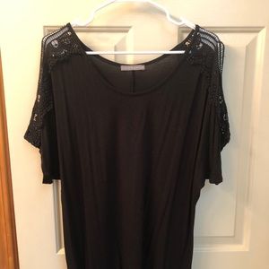 Crocheted shoulder jersey blouse